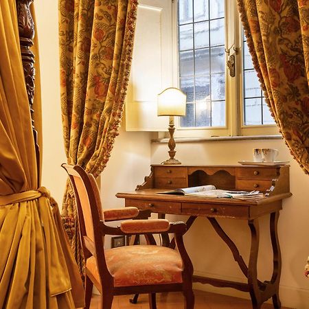 Апартаменты Residenza Sinibaldi - XVII Century Experience Рим Экстерьер фото