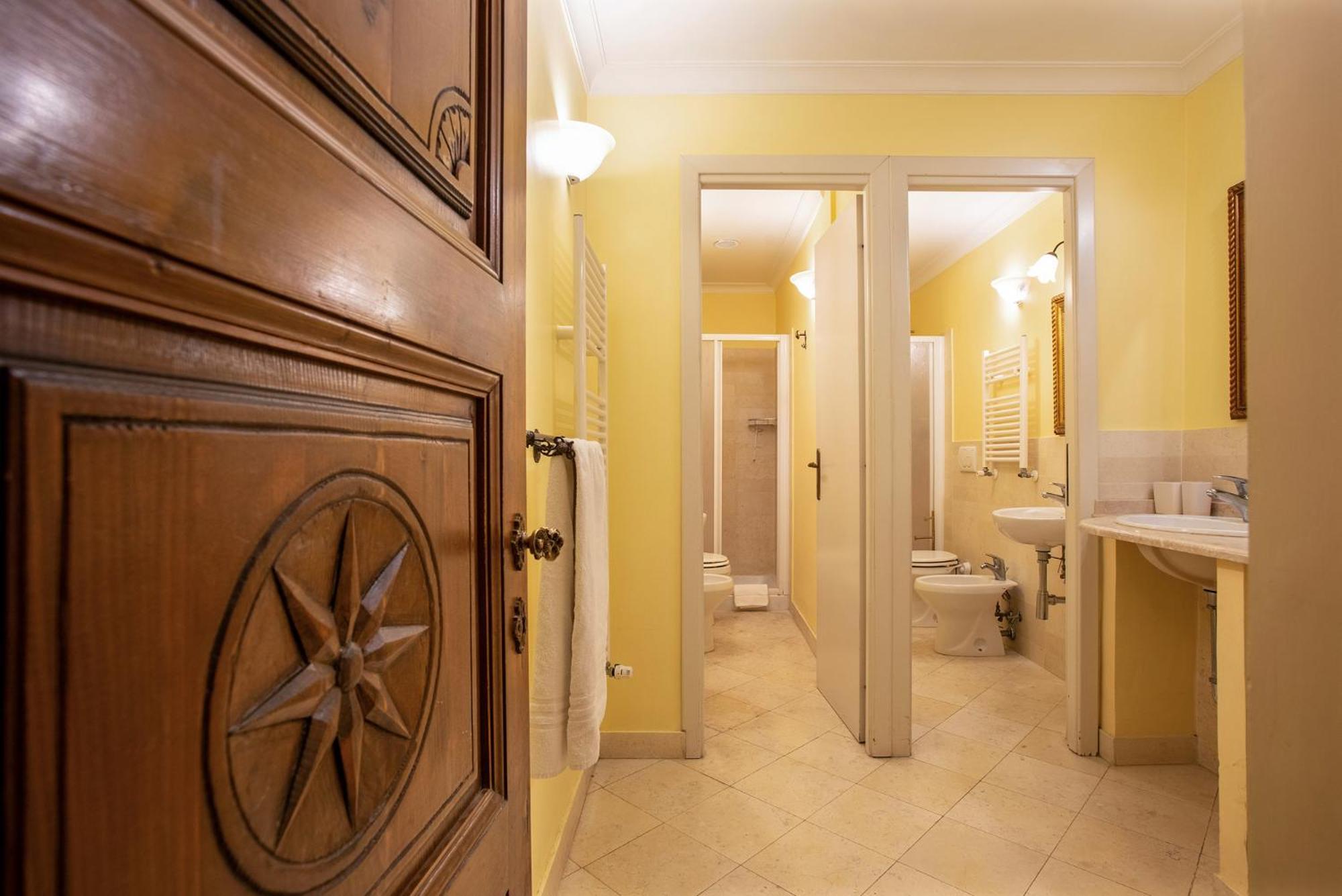 Апартаменты Residenza Sinibaldi - XVII Century Experience Рим Экстерьер фото